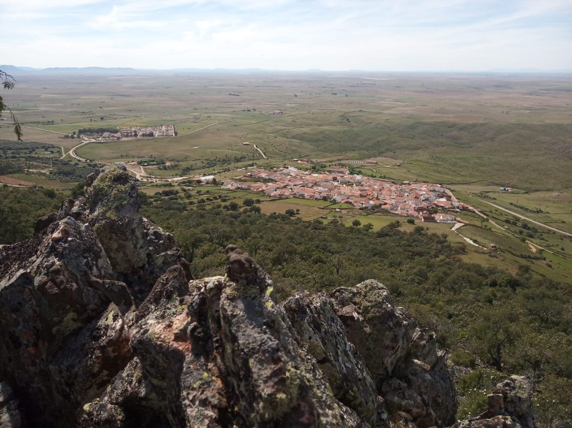 Áreas y líneas cortafuegos de defensa en montes del término municipal de Zarza-Capilla
